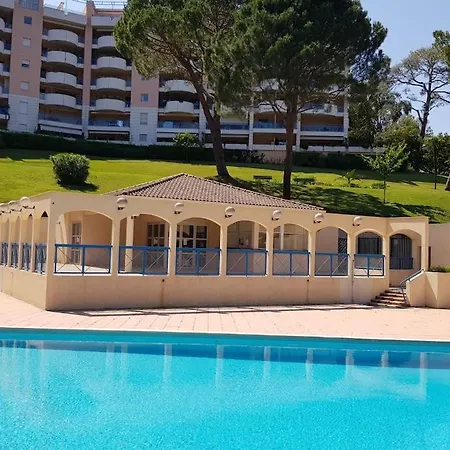 Confortable 2p 50m2 Dans Beau Parc,piscine,tennis Appartamento *