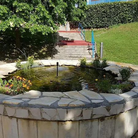 Apartment Confortable 2p 50m2 Dans Beau Parc,piscine,tennis